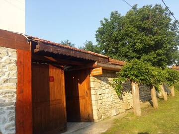 Фотографии Гостевой дом Guest House Friends г. Emen (Болгария) №4 Фото Гостевой дом Guest House Friends г. Emen 4