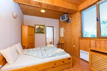 Фото номера Двухместный номер с 1 кроватью или 2 отдельными кроватями Отель Eco Hotel Imenieto г. Emen 5