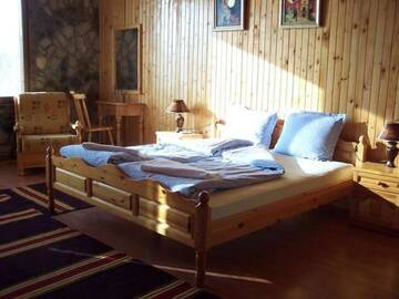 Фото номера Двухместный номер с 1 кроватью или 2 отдельными кроватями Отель Eco Hotel Imenieto г. Emen 7